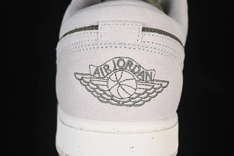 All categories Air Jordan Jordan series basketball shoes Air Jordan 1 Low Air Jordan 1 Low AJ1 Joe 1 meter green low-top cultural and casual sneakers HV4089-201
